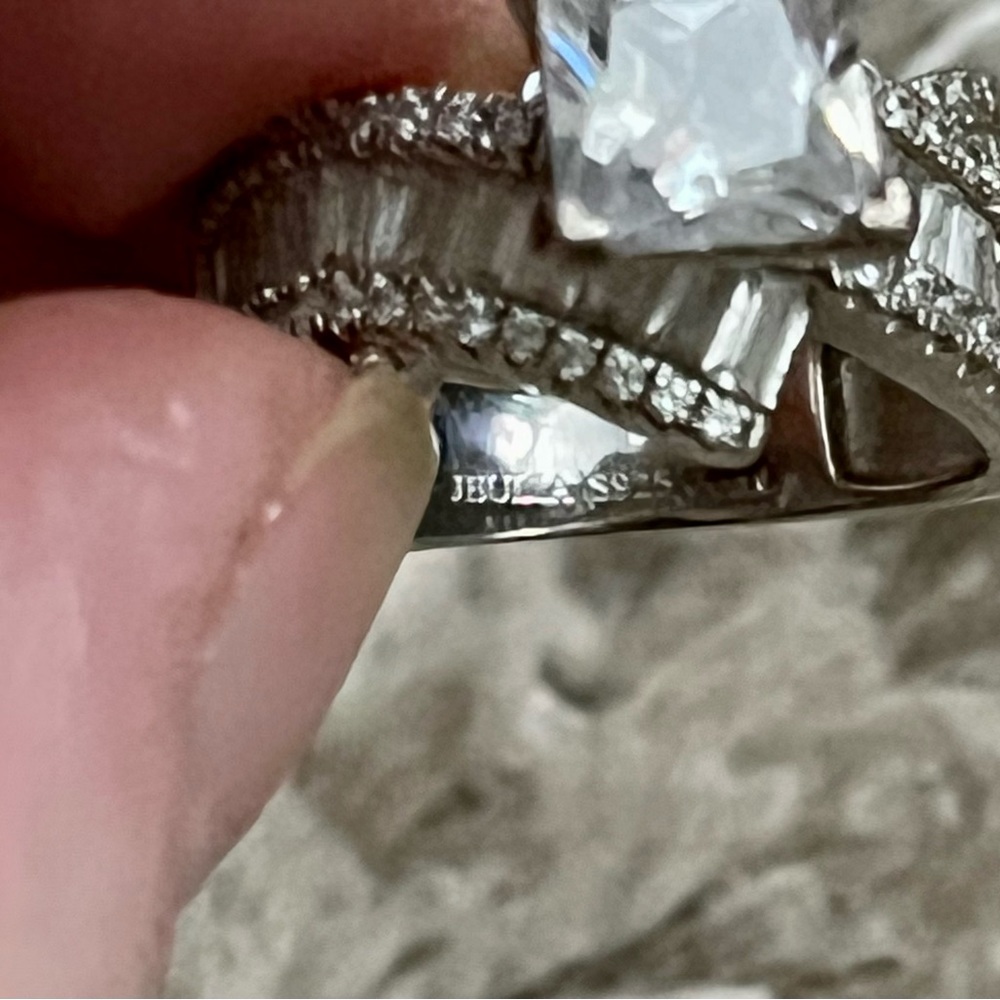 Jeulia Ring - image 5
